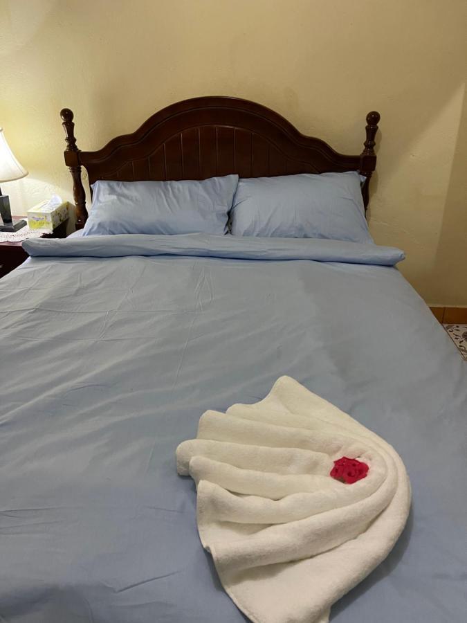 Janessa'S Dwellery Bed & Breakfast พอร์ตวิลา ภายนอก รูปภาพ
