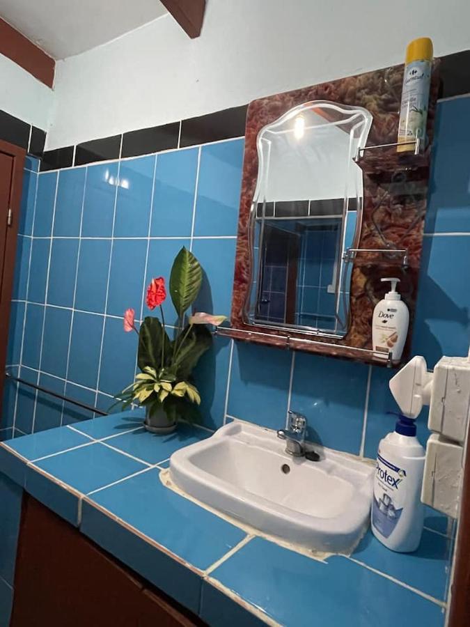 Janessa'S Dwellery Bed & Breakfast พอร์ตวิลา ภายนอก รูปภาพ