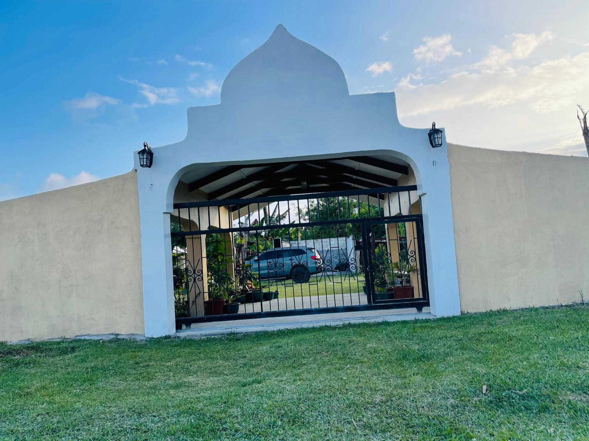 Janessa'S Dwellery Bed & Breakfast พอร์ตวิลา ภายนอก รูปภาพ